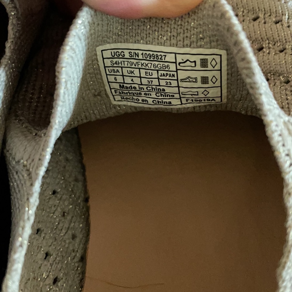 Ugg Slip On Sneakers size 6 - Picture 5 of 6